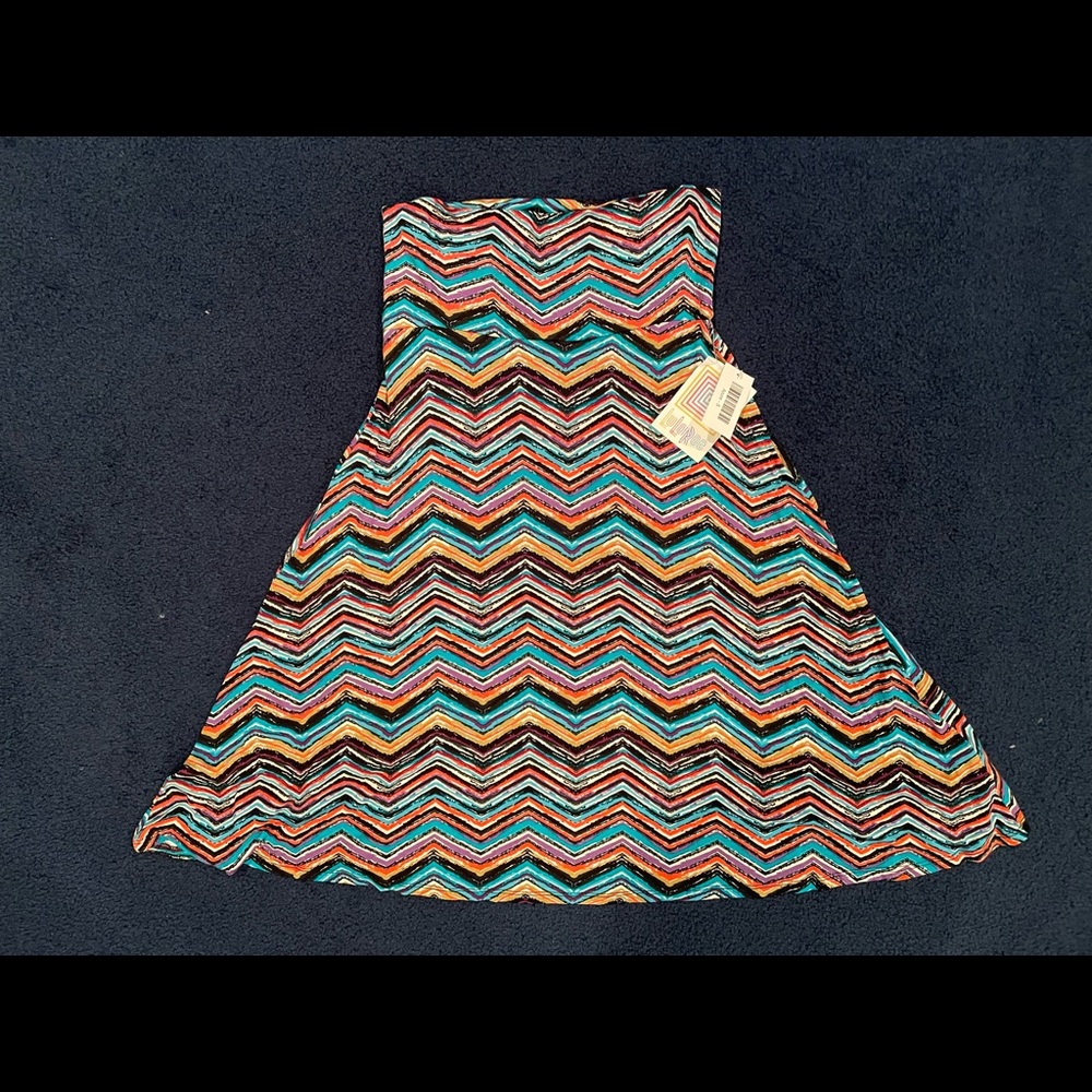 NWT SMALL LULAROE AZURE SKIRT